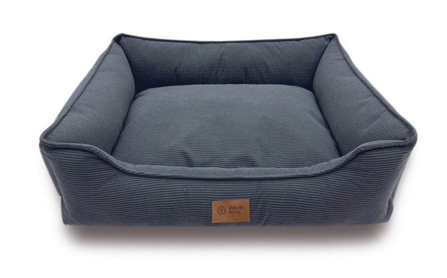 Cama rectangular con bordes